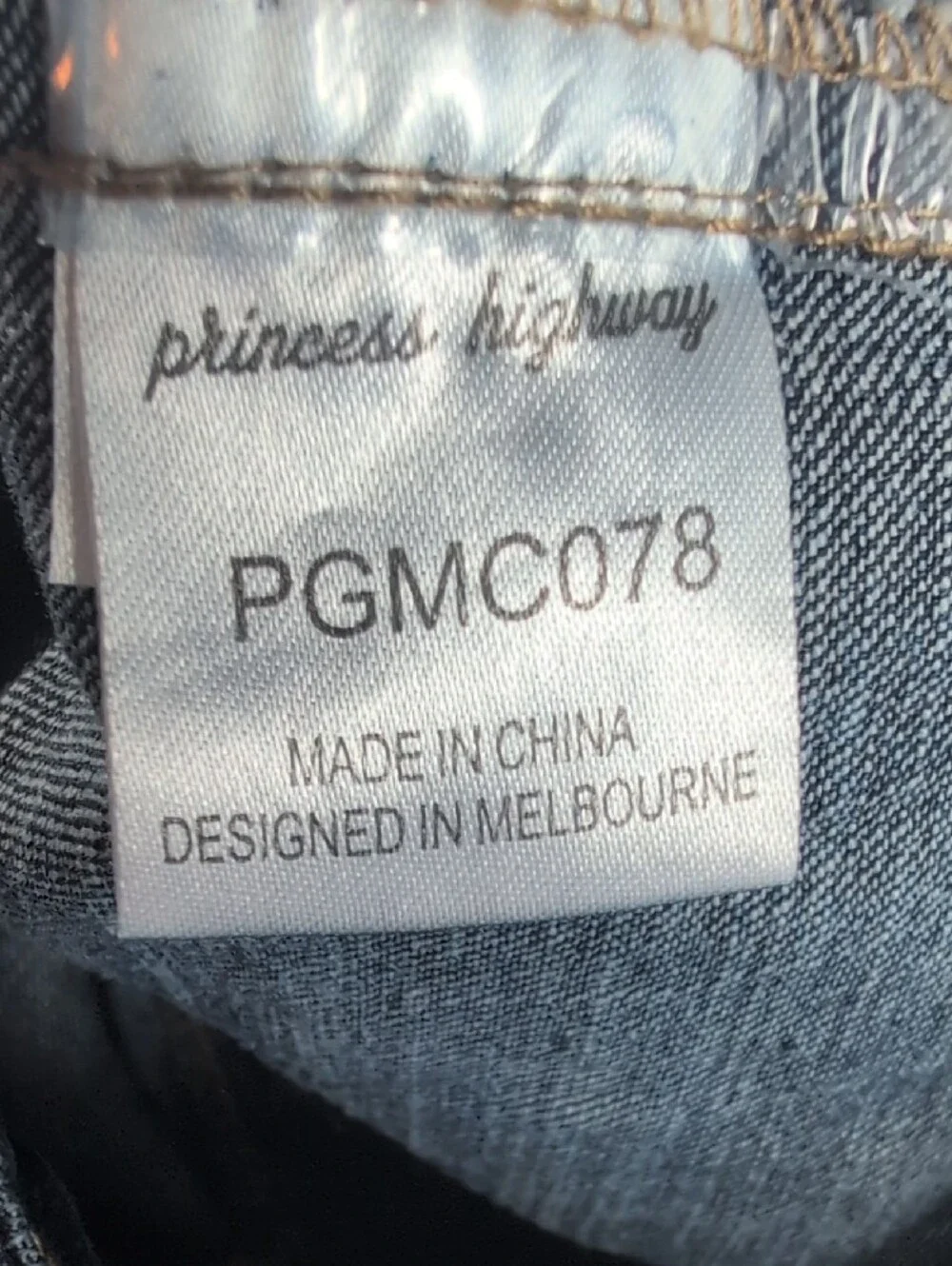 Modcloth X Princess Highway Embroidered Fox Dark Blue Denim A-Line Skirt Size 6 - Picture 6 of 11